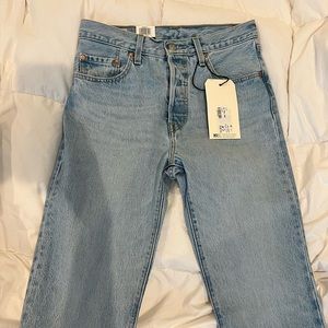 Levi jeans new with tags size 27